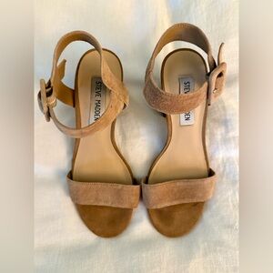 Steve Madden Suede Tan Sandals